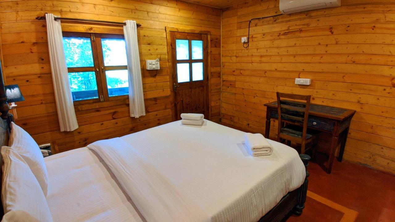 Shunyachi Lotusfeet Hotel Morjim Exterior foto