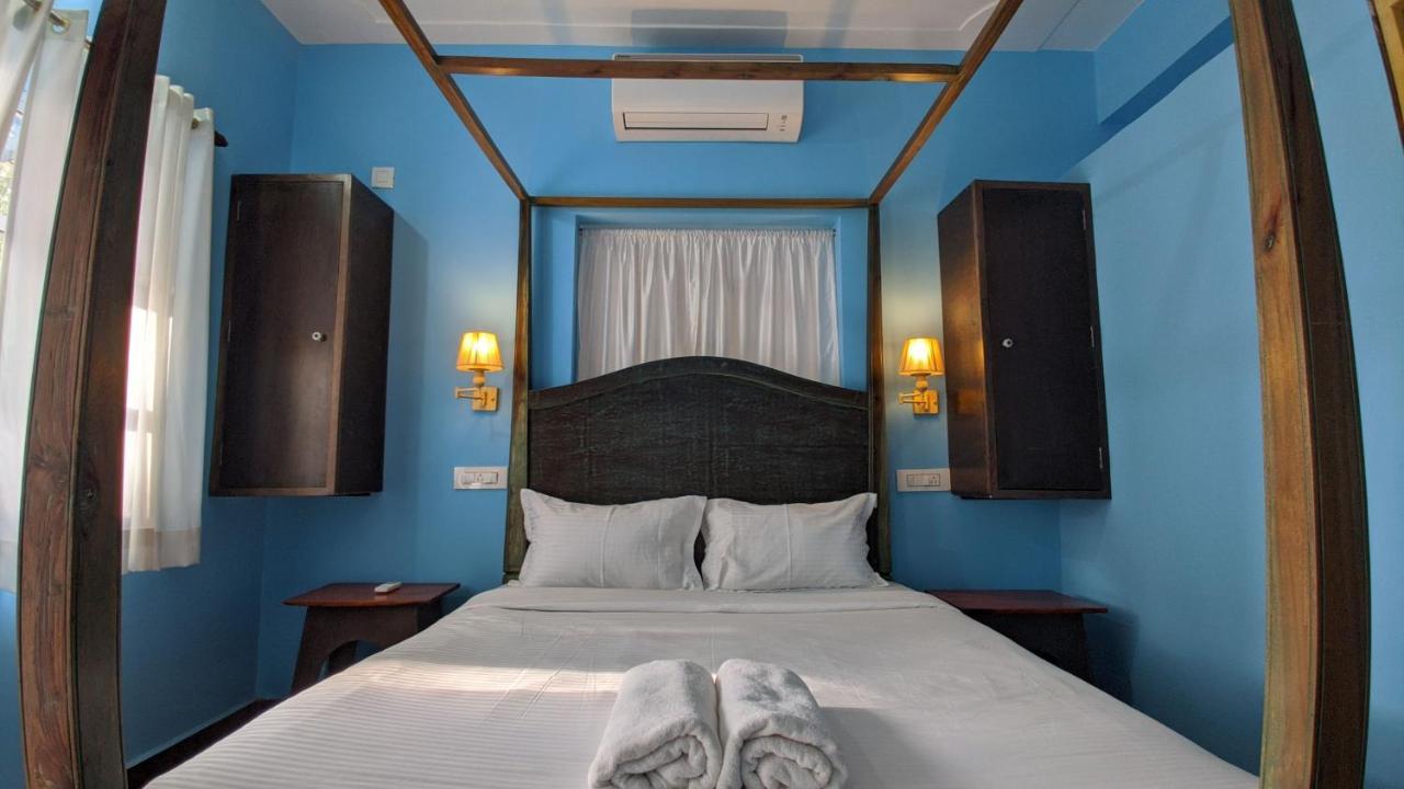 Shunyachi Lotusfeet Hotel Morjim Exterior foto